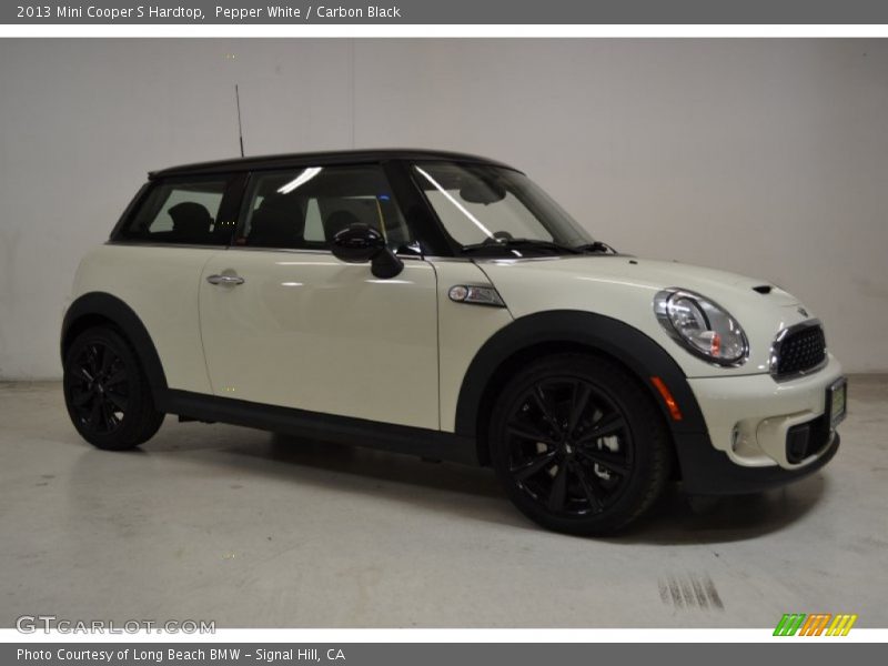 Pepper White / Carbon Black 2013 Mini Cooper S Hardtop