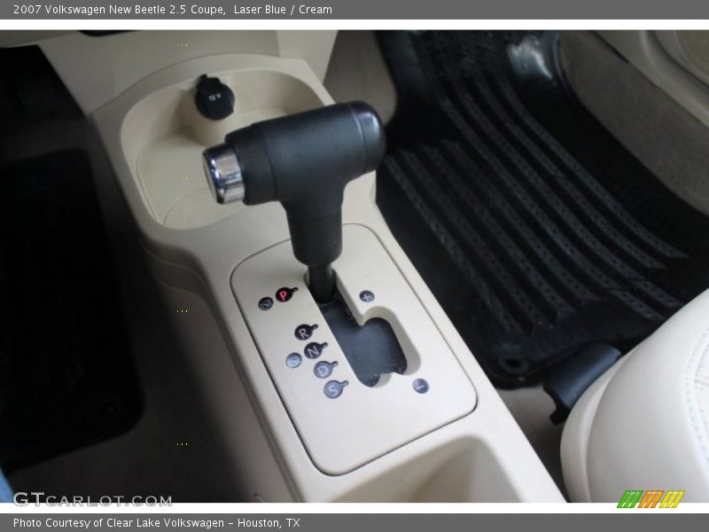 Laser Blue / Cream 2007 Volkswagen New Beetle 2.5 Coupe