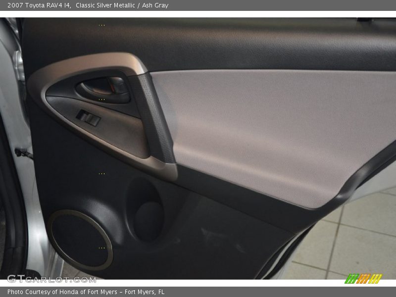 Classic Silver Metallic / Ash Gray 2007 Toyota RAV4 I4