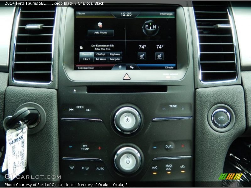 Tuxedo Black / Charcoal Black 2014 Ford Taurus SEL