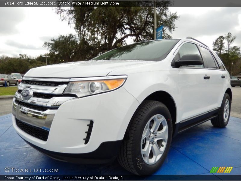 Front 3/4 View of 2014 Edge SE EcoBoost
