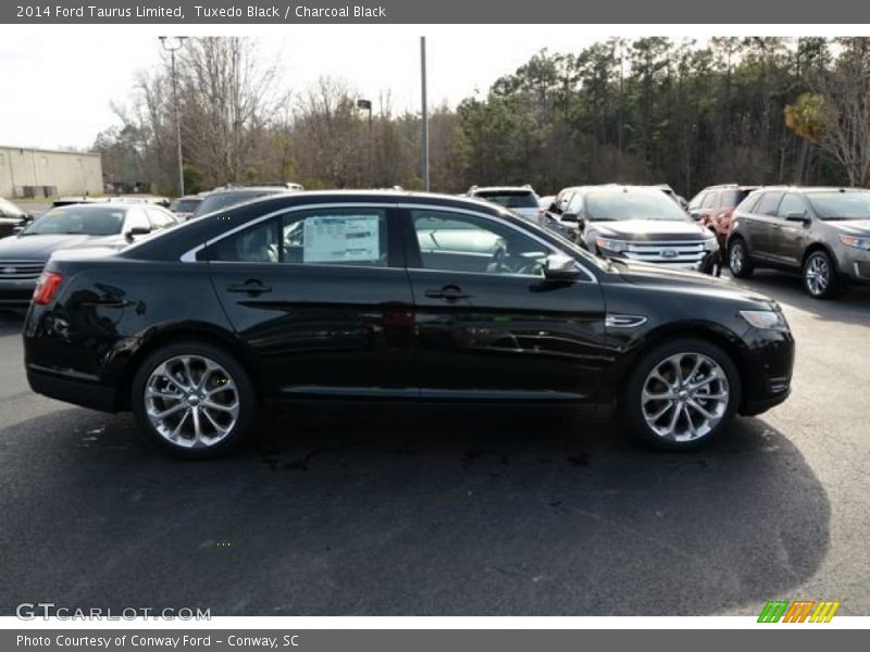 Tuxedo Black / Charcoal Black 2014 Ford Taurus Limited