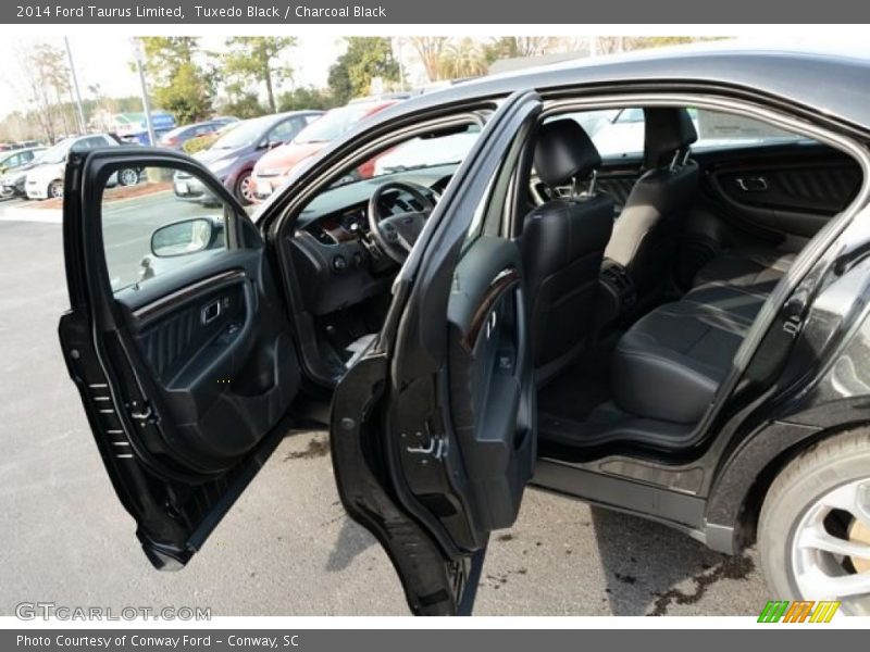 Tuxedo Black / Charcoal Black 2014 Ford Taurus Limited
