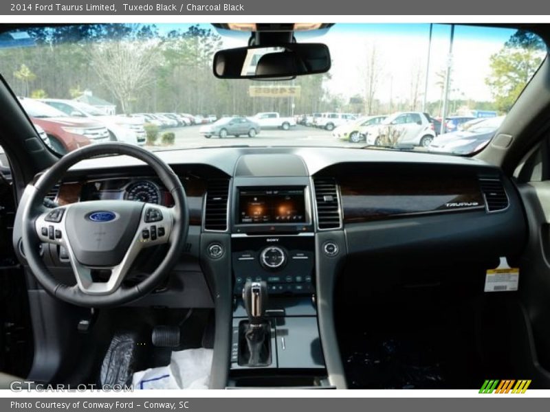 Tuxedo Black / Charcoal Black 2014 Ford Taurus Limited