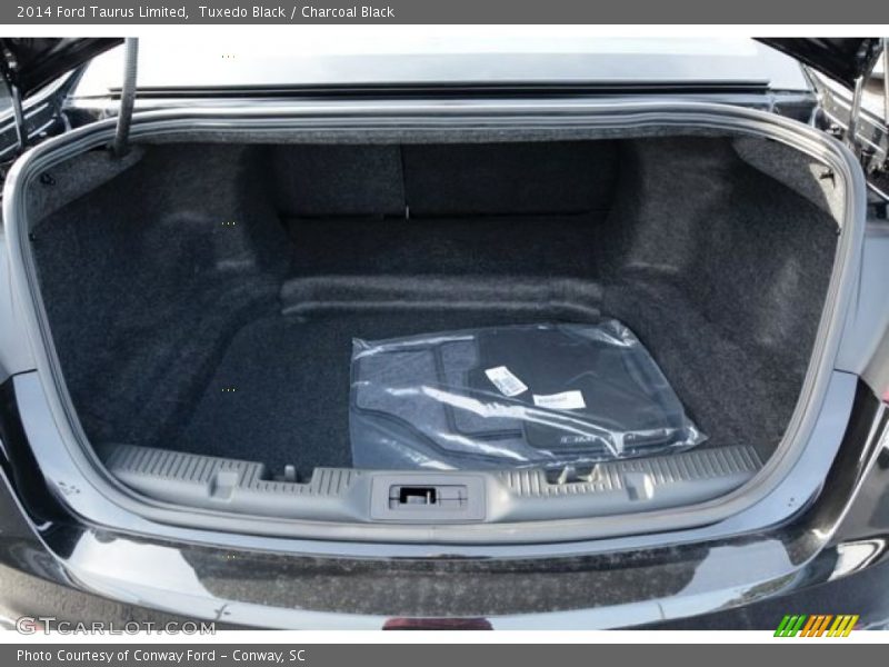 Tuxedo Black / Charcoal Black 2014 Ford Taurus Limited