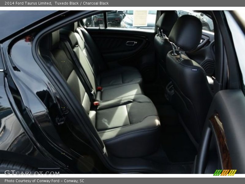 Tuxedo Black / Charcoal Black 2014 Ford Taurus Limited