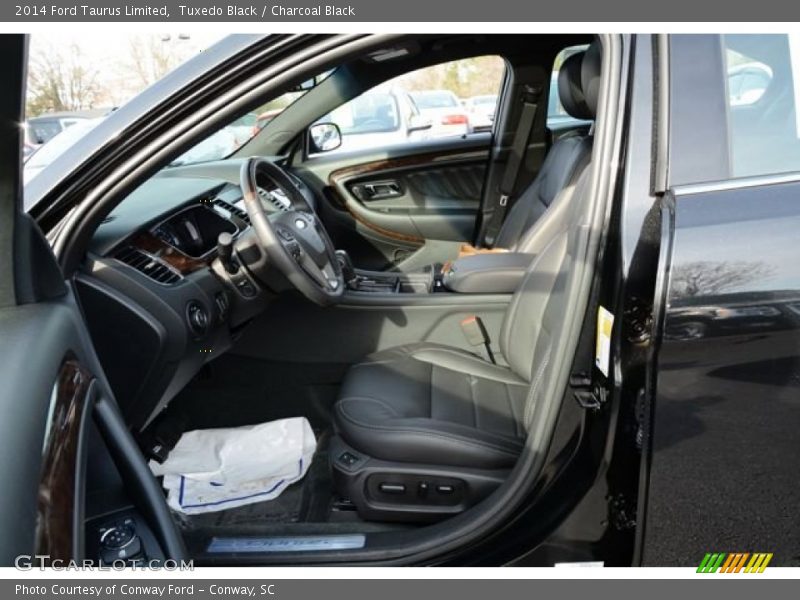 Tuxedo Black / Charcoal Black 2014 Ford Taurus Limited