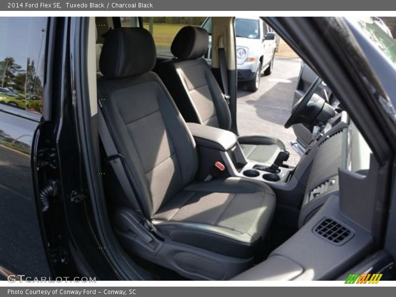 Tuxedo Black / Charcoal Black 2014 Ford Flex SE