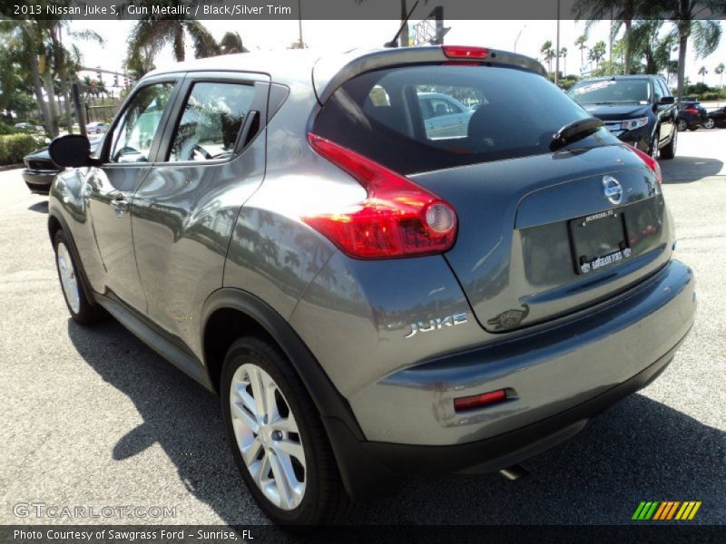 Gun Metallic / Black/Silver Trim 2013 Nissan Juke S