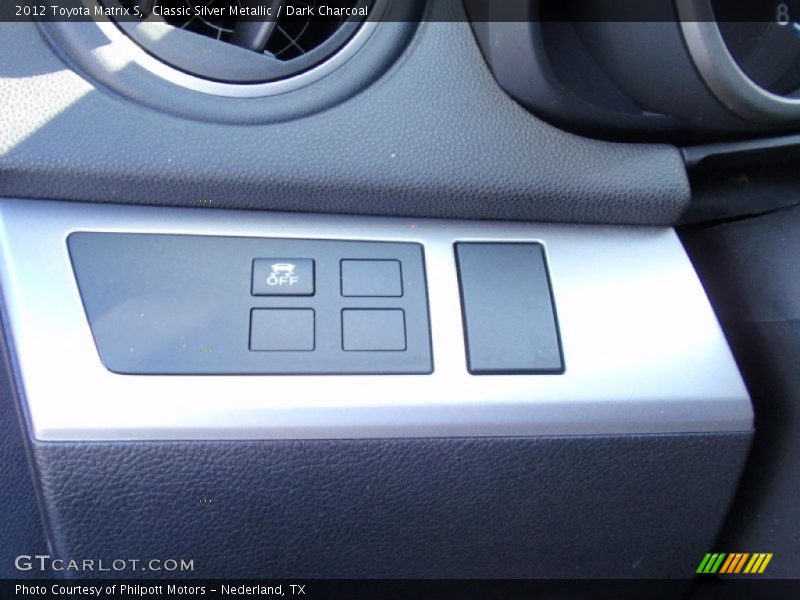 Classic Silver Metallic / Dark Charcoal 2012 Toyota Matrix S