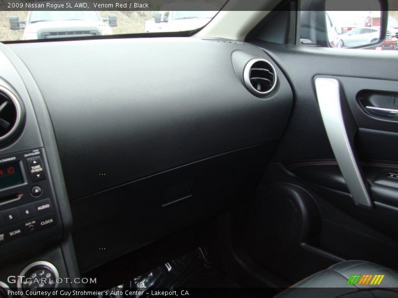 Venom Red / Black 2009 Nissan Rogue SL AWD