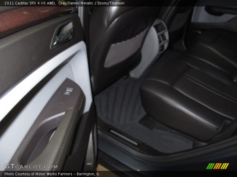 Gray Flannel Metallic / Ebony/Titanium 2011 Cadillac SRX 4 V6 AWD