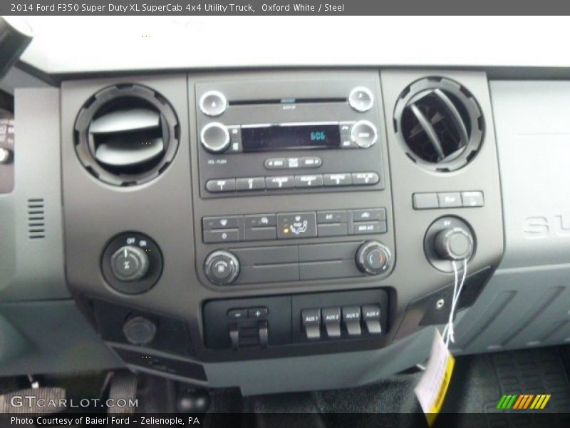 Oxford White / Steel 2014 Ford F350 Super Duty XL SuperCab 4x4 Utility Truck