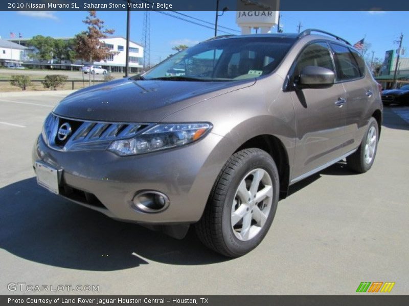 Front 3/4 View of 2010 Murano SL