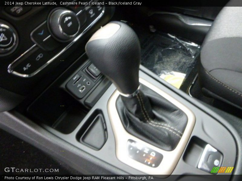 Cashmere Pearl / Iceland - Black/Iceland Gray 2014 Jeep Cherokee Latitude