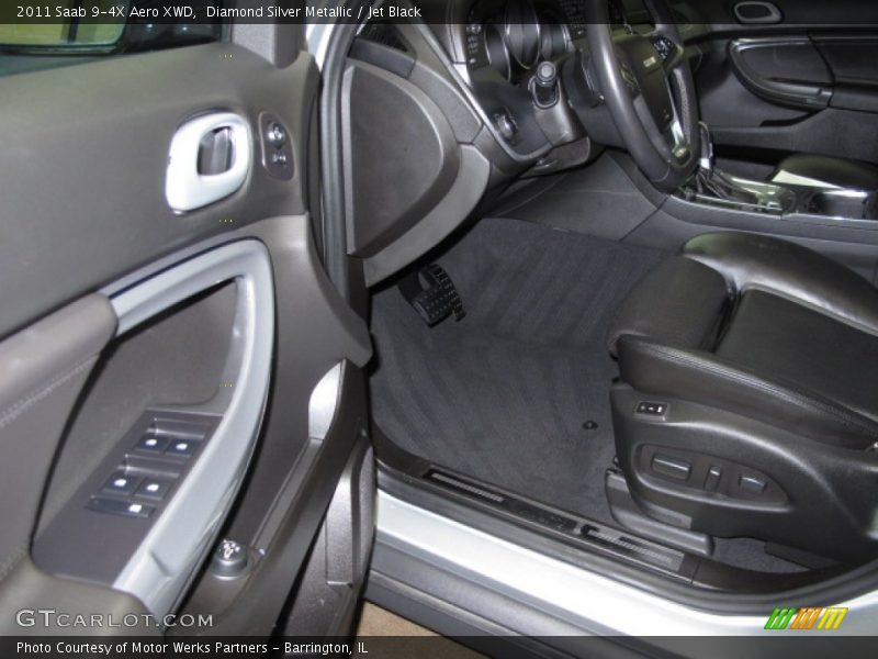 Diamond Silver Metallic / Jet Black 2011 Saab 9-4X Aero XWD