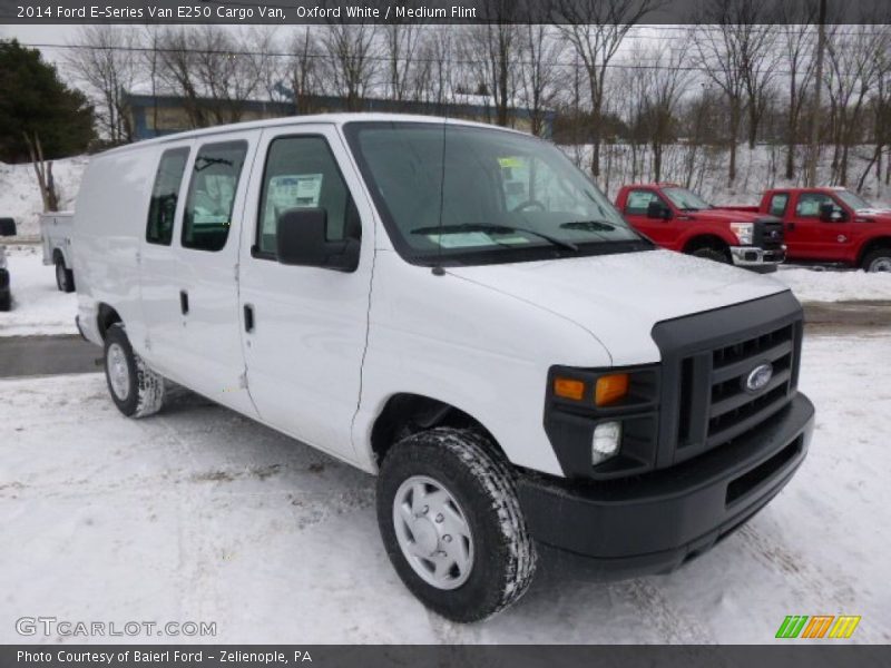 Front 3/4 View of 2014 E-Series Van E250 Cargo Van