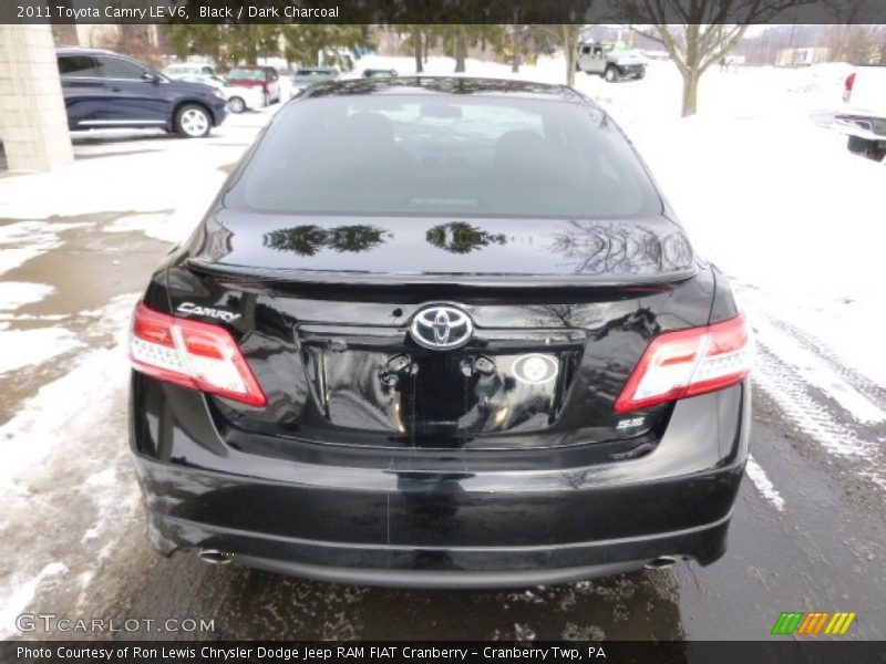 Black / Dark Charcoal 2011 Toyota Camry LE V6