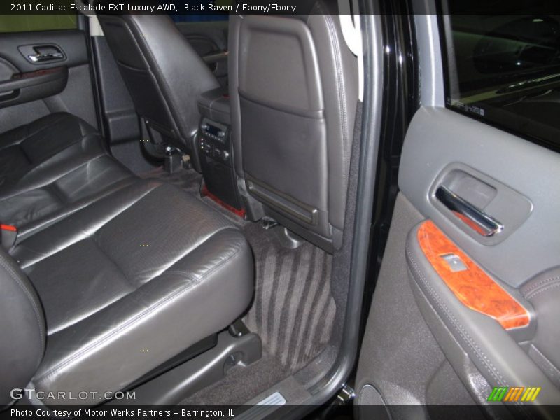 Black Raven / Ebony/Ebony 2011 Cadillac Escalade EXT Luxury AWD