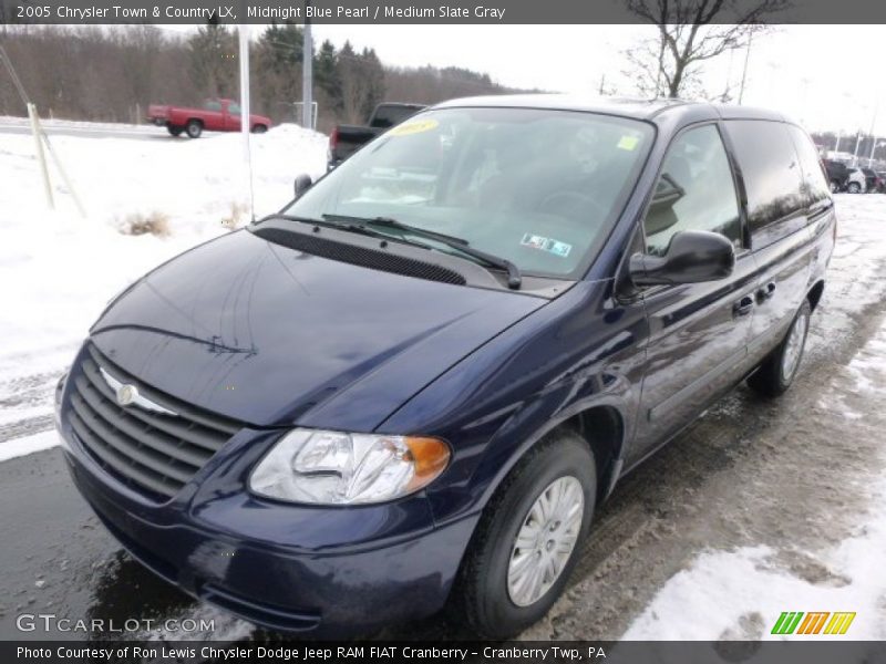 Front 3/4 View of 2005 Town & Country LX