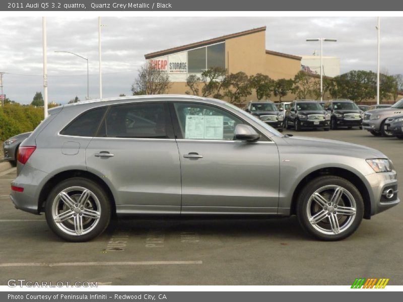 Quartz Grey Metallic / Black 2011 Audi Q5 3.2 quattro