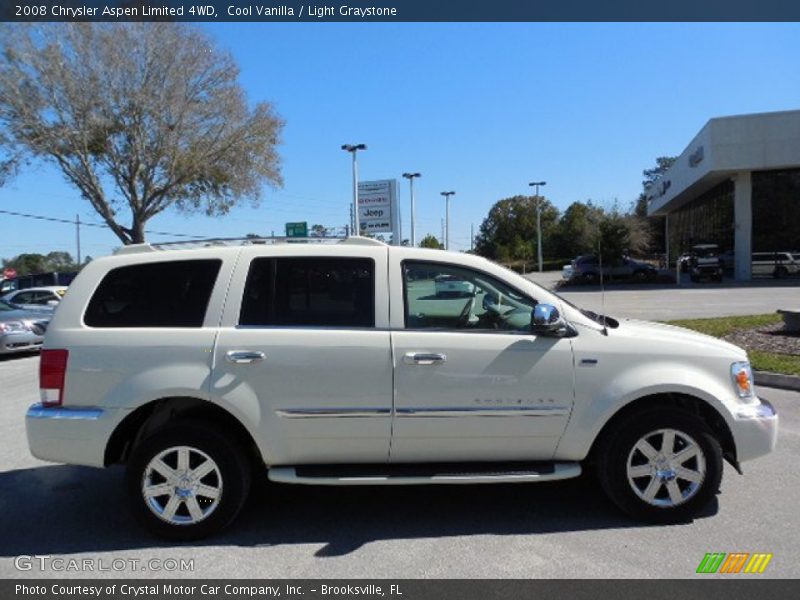 Cool Vanilla / Light Graystone 2008 Chrysler Aspen Limited 4WD