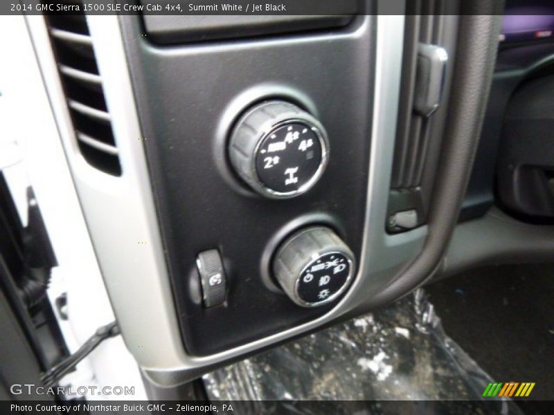 Summit White / Jet Black 2014 GMC Sierra 1500 SLE Crew Cab 4x4