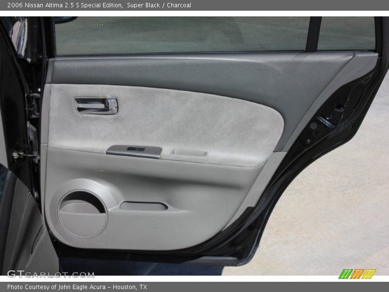 Door Panel of 2006 Altima 2.5 S Special Edition