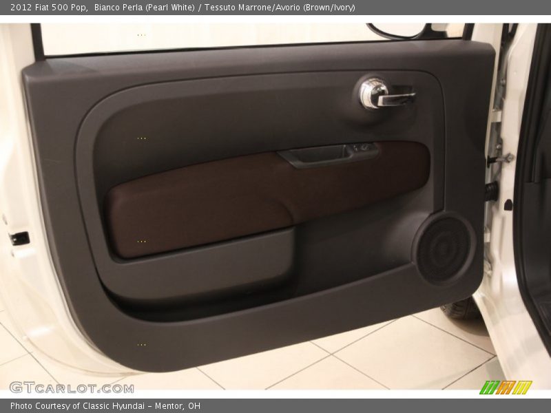 Bianco Perla (Pearl White) / Tessuto Marrone/Avorio (Brown/Ivory) 2012 Fiat 500 Pop