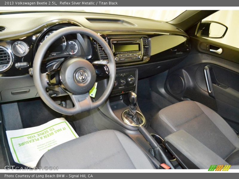 Reflex Silver Metallic / Titan Black 2013 Volkswagen Beetle 2.5L