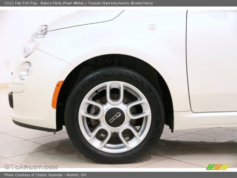 Bianco Perla (Pearl White) / Tessuto Marrone/Avorio (Brown/Ivory) 2012 Fiat 500 Pop