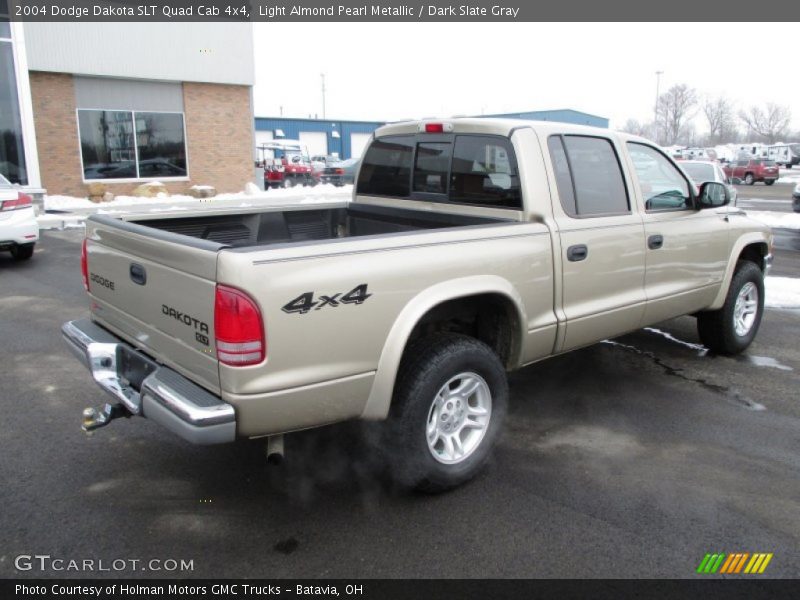 Light Almond Pearl Metallic / Dark Slate Gray 2004 Dodge Dakota SLT Quad Cab 4x4