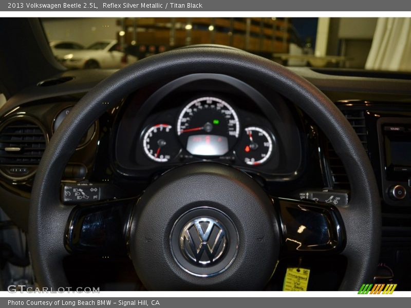 Reflex Silver Metallic / Titan Black 2013 Volkswagen Beetle 2.5L