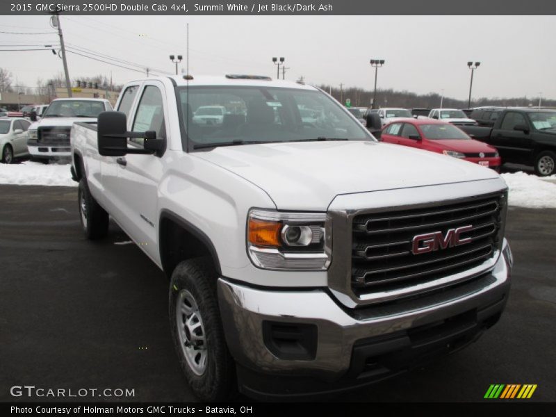 Front 3/4 View of 2015 Sierra 2500HD Double Cab 4x4
