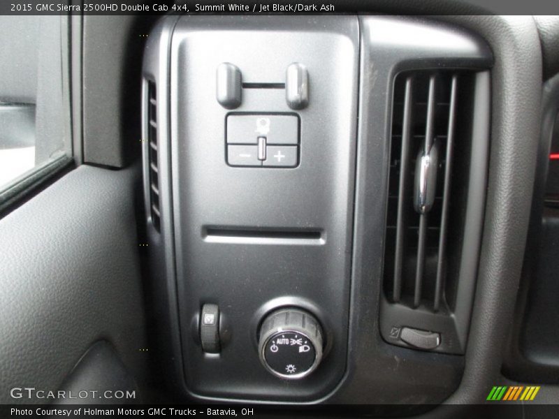 Controls of 2015 Sierra 2500HD Double Cab 4x4