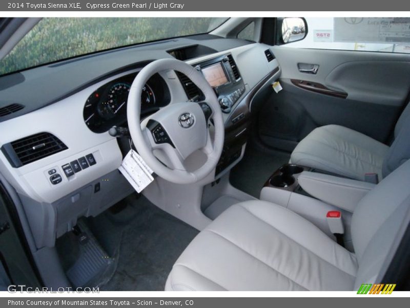 Cypress Green Pearl / Light Gray 2014 Toyota Sienna XLE