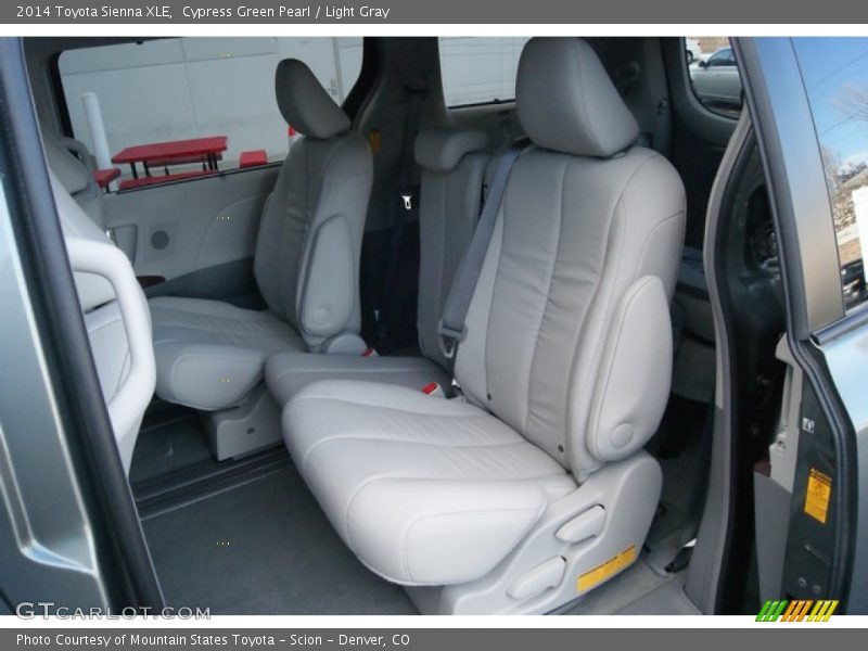 Cypress Green Pearl / Light Gray 2014 Toyota Sienna XLE
