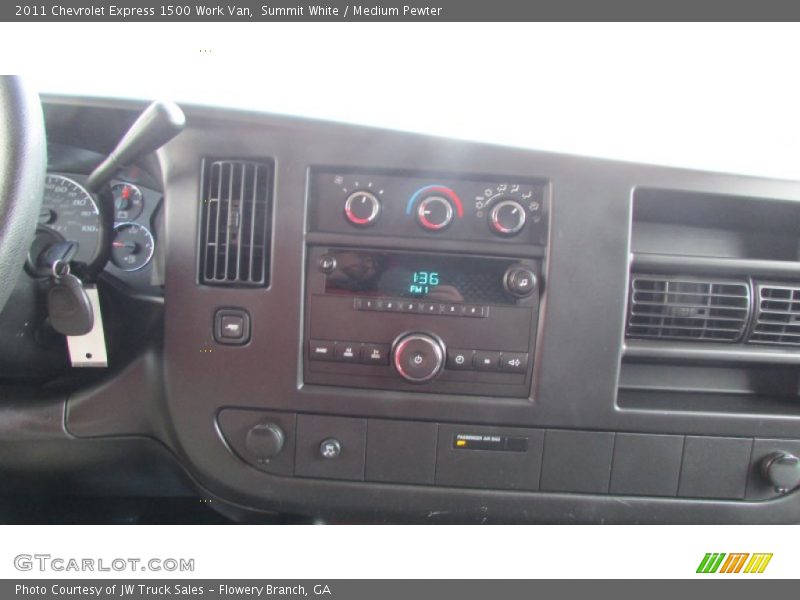 Summit White / Medium Pewter 2011 Chevrolet Express 1500 Work Van