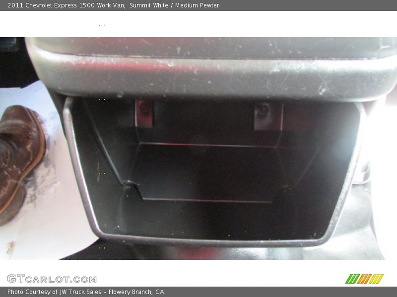 Summit White / Medium Pewter 2011 Chevrolet Express 1500 Work Van