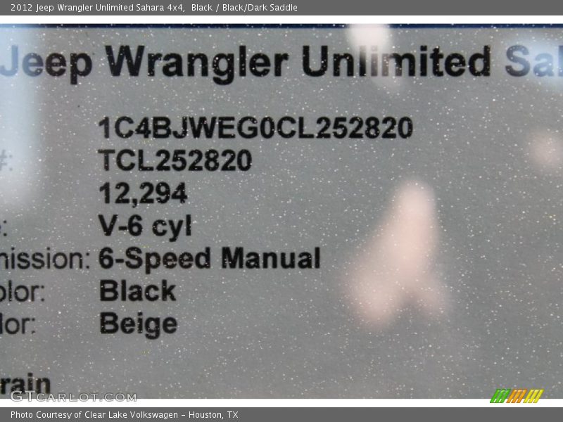 Black / Black/Dark Saddle 2012 Jeep Wrangler Unlimited Sahara 4x4