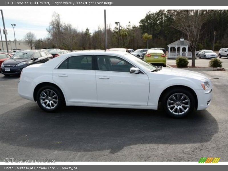 Bright White / Black/Light Frost Beige 2011 Chrysler 300 Limited