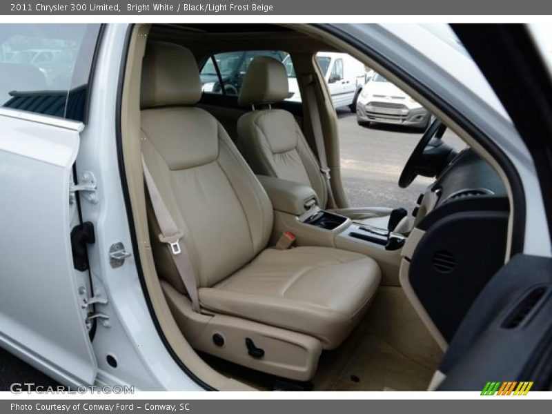 Bright White / Black/Light Frost Beige 2011 Chrysler 300 Limited