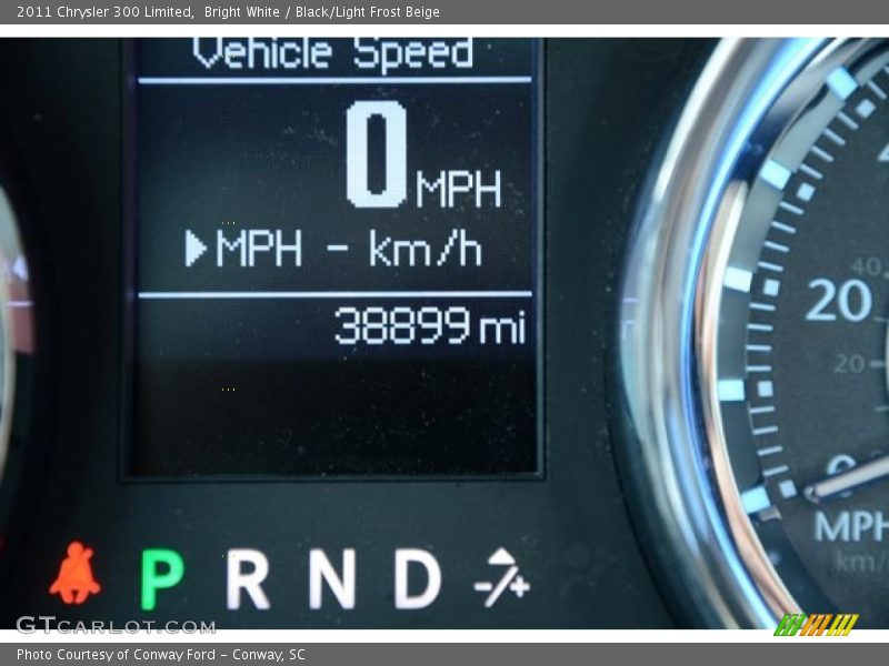 Bright White / Black/Light Frost Beige 2011 Chrysler 300 Limited