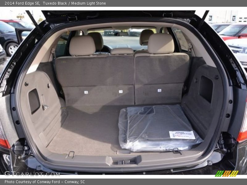 Tuxedo Black / Medium Light Stone 2014 Ford Edge SE