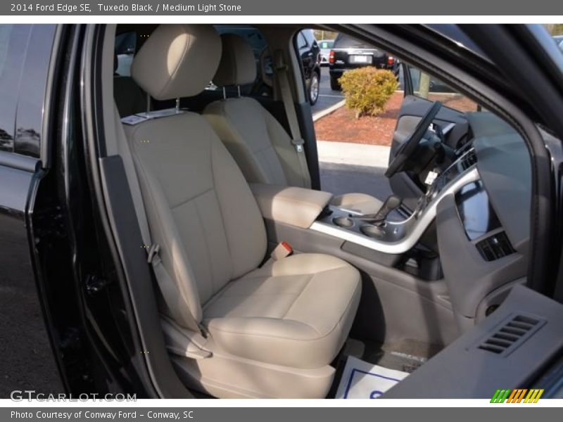 Tuxedo Black / Medium Light Stone 2014 Ford Edge SE