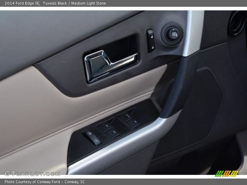 Tuxedo Black / Medium Light Stone 2014 Ford Edge SE