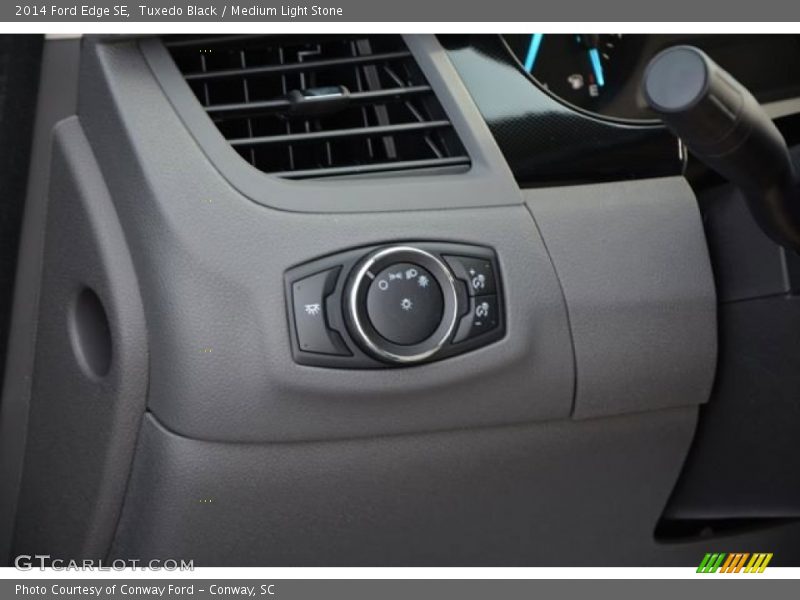Tuxedo Black / Medium Light Stone 2014 Ford Edge SE