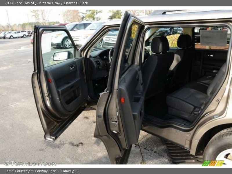 Mineral Gray / Charcoal Black 2014 Ford Flex SE