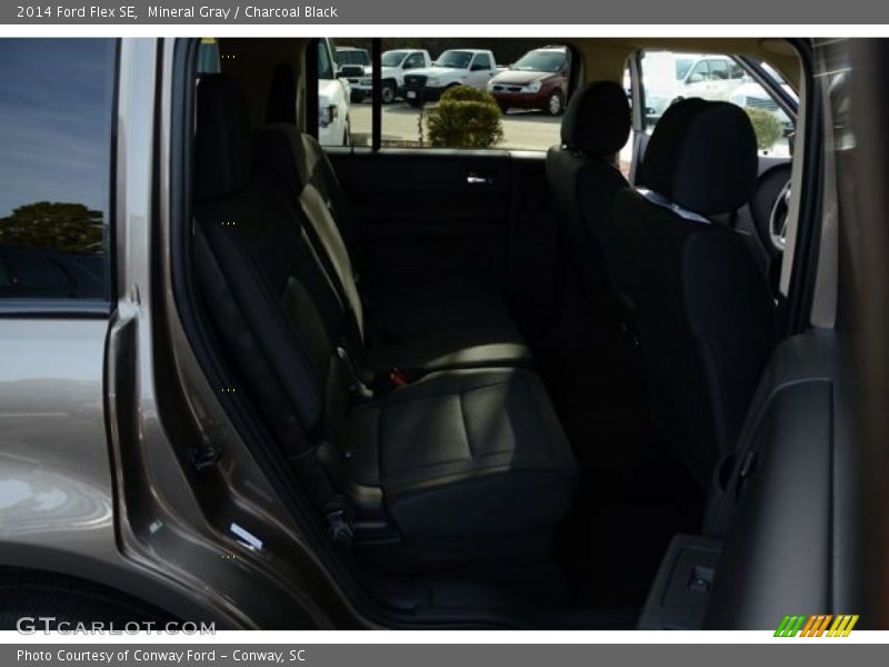 Mineral Gray / Charcoal Black 2014 Ford Flex SE