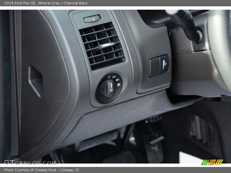 Mineral Gray / Charcoal Black 2014 Ford Flex SE